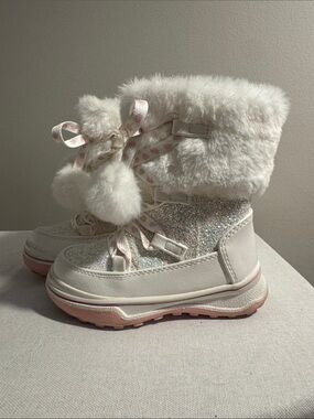 Sparkle-Faux Fur White Kids Winter Boots with Pink Accents
